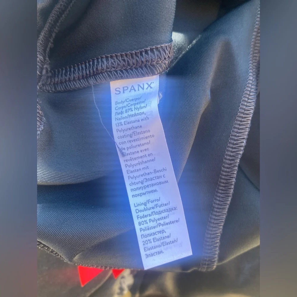 SPANX Faux Leather Leggings Black, Small - Picture 10 of 10